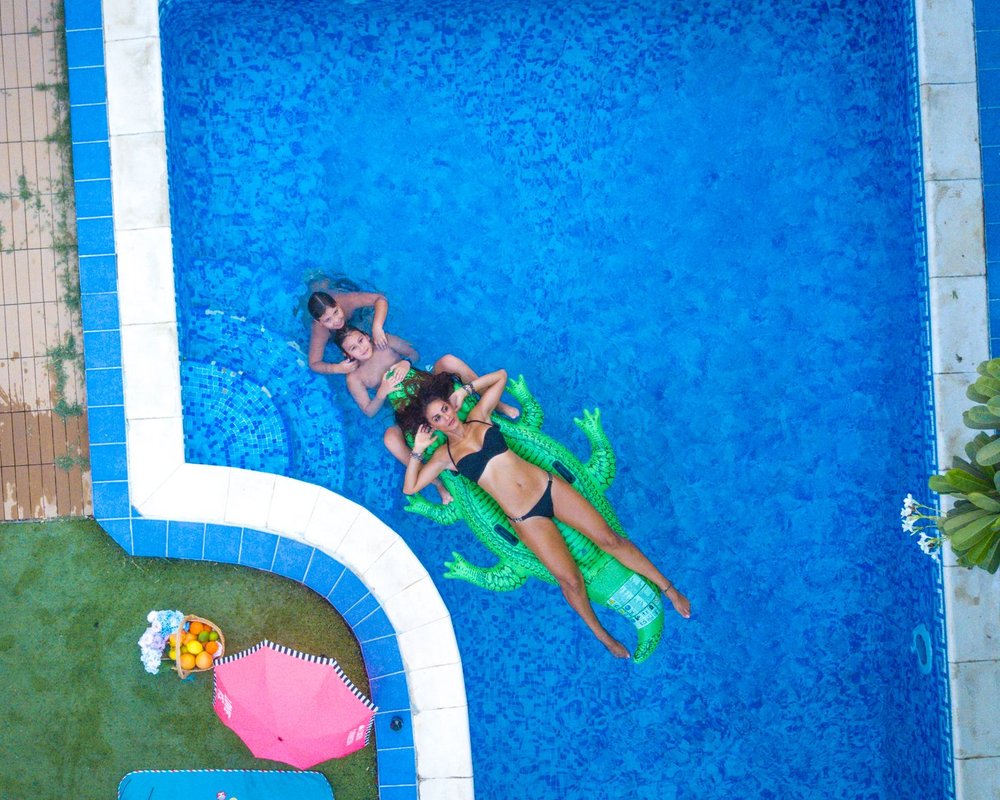Une piscine dont vous